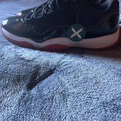 Jordan 11 Breads low