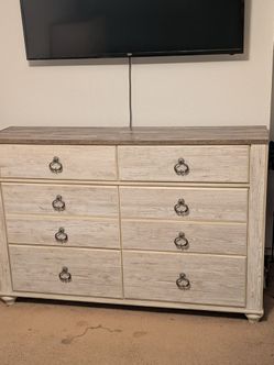 Tall and farmhouse dresser combo