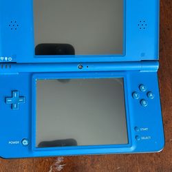 Nintendo DSI XL