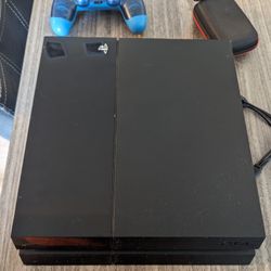 Ps4 With Accessories 