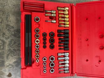 Snap on thread chaser set