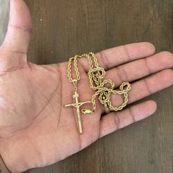 10 Kt Gold Chain 