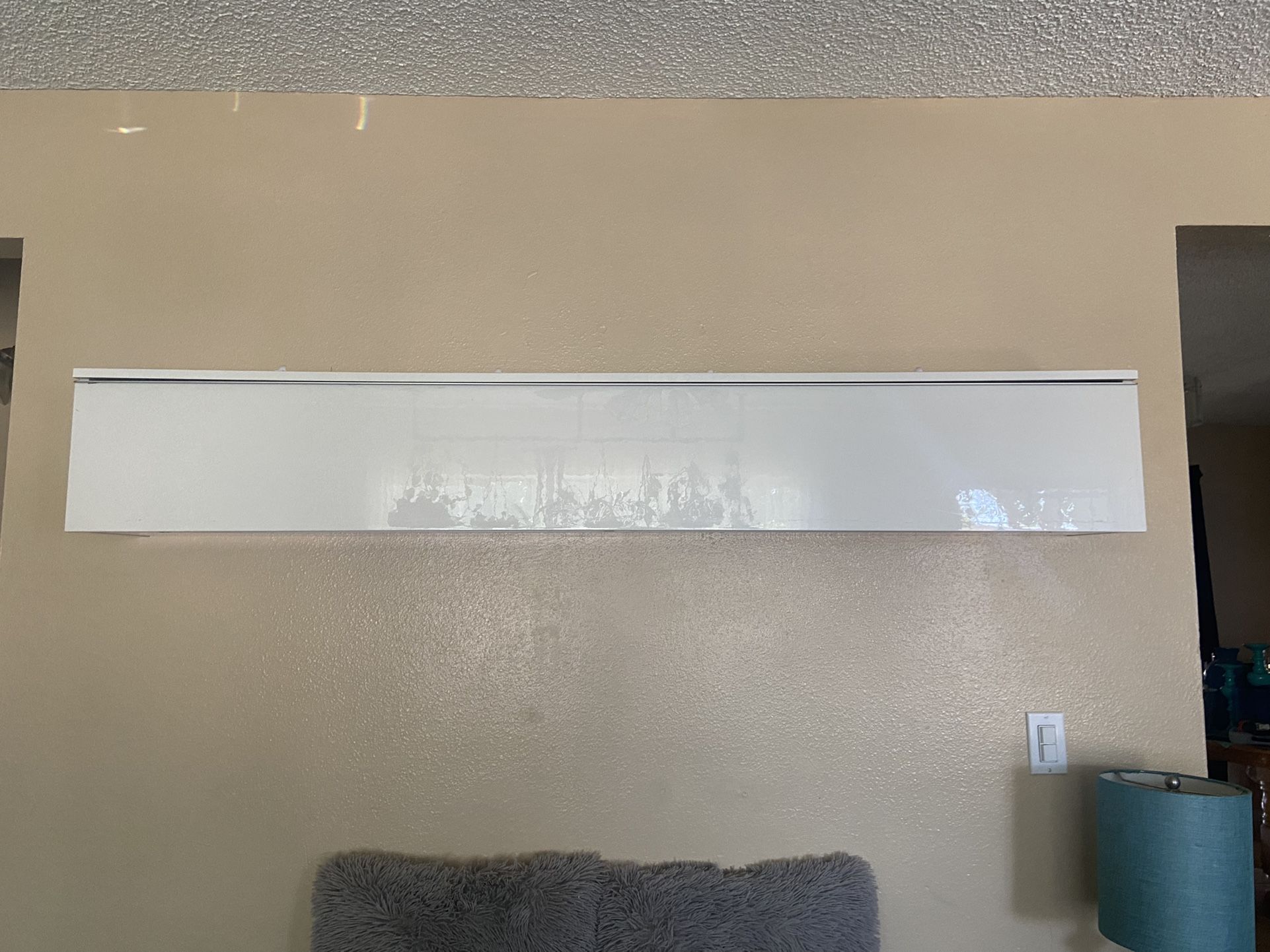Shelf / Cabinet
