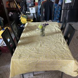 Dinning Room Table With 4 Chairs