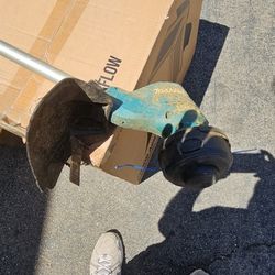 Makita Cordless Bump String Trimmer