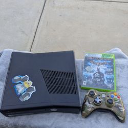 Xbox 360 Complete With Batman Arkham Asylum 