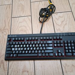 Corsair Gaming Keyboard 