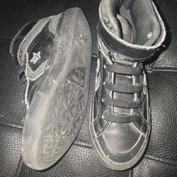 Boys Converse 