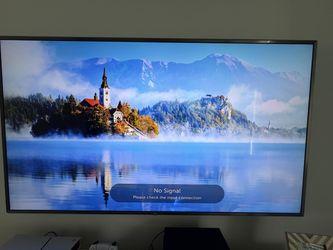 LG 75” 4K UHD HDR Smart TV – Works, Small Line on Screen