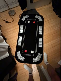 Texas Holdem poker table top 8 people. Craps felt topper