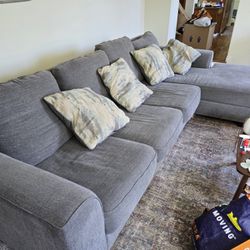 Green Couch 10 Ft X 6 Ft