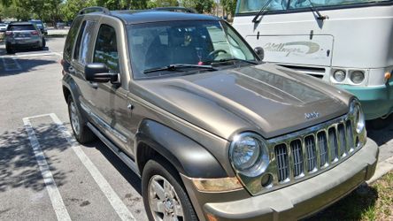 Vendo Jeep Liberty