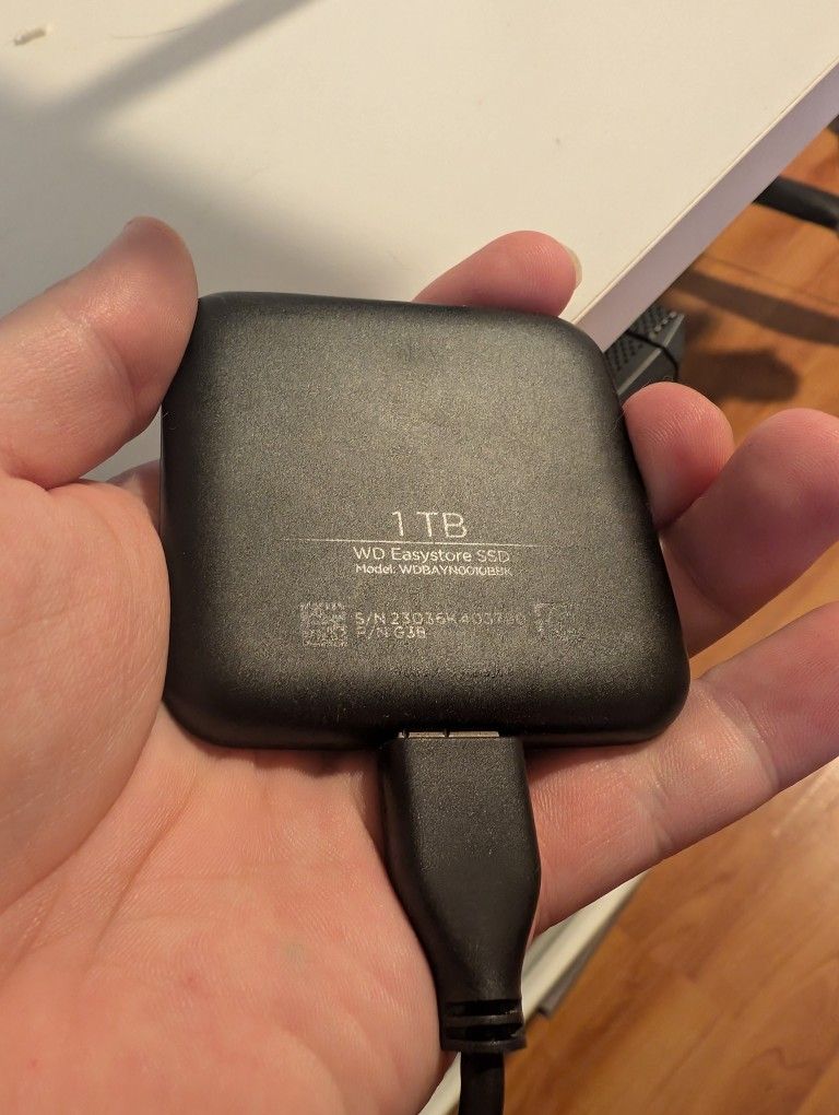 WD Easystore 1tb External SSD