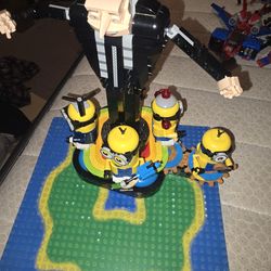 75882 used lego minions