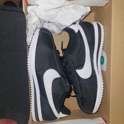 Nike Cortez size 5 for kids
