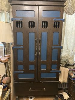 Wardrobe closet, Drawer