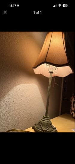Vintage Table Lamp with Ornate Base