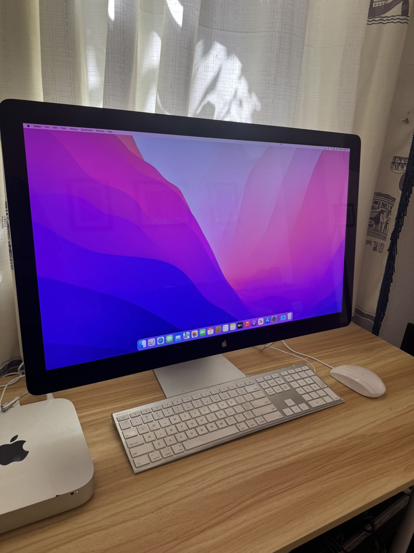 Apple Mac mini + 27” Thunderbolt Display