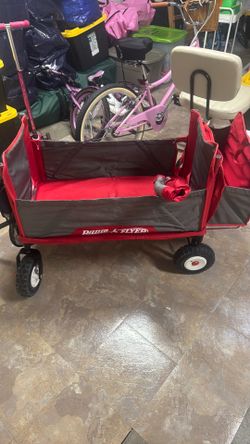 Radio flyer Wagon with canopy and organizer