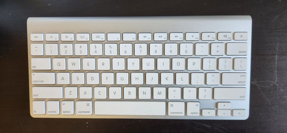 Apple Keyboard, Mouse And Magic Trackpad