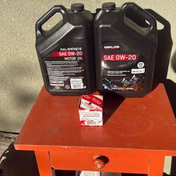 2 Gallons Of Full Synthetic Motor  Oil And Free FreeToyota Filter