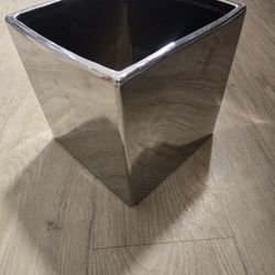  Silver Plant pot