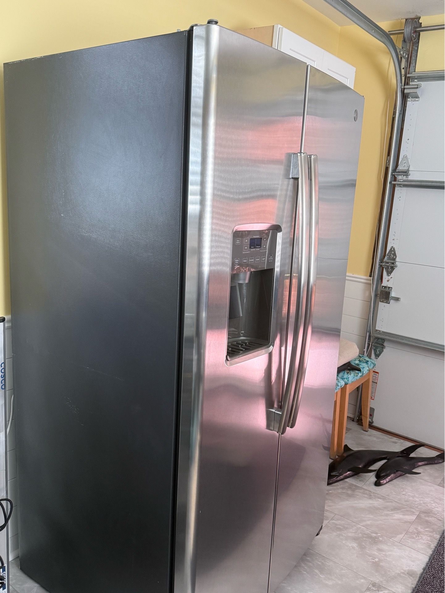 GE Side by Side Refrigertor