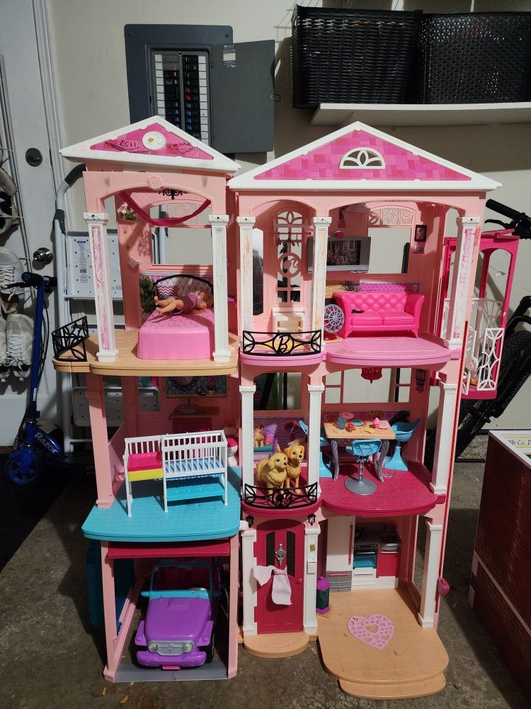 Barbie Dream House