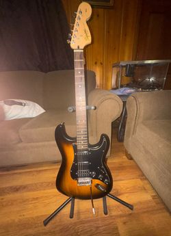Squier Fender Strat 