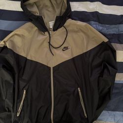 NIKE WINDBREAKER, LARGE