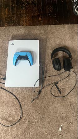 PS5 Console Bundle w/ Controller + Headset – Works Perfect – $400 OBO
