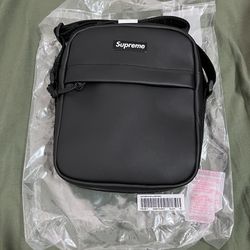 Supreme Leather Shoulder Bag FW23