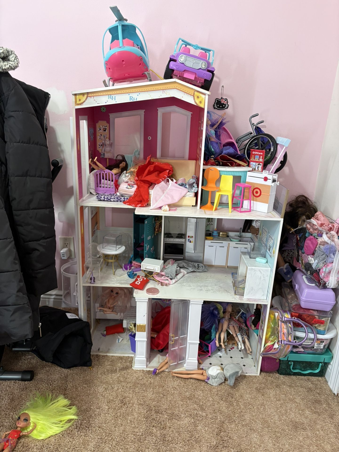 Rainbow High Doll House