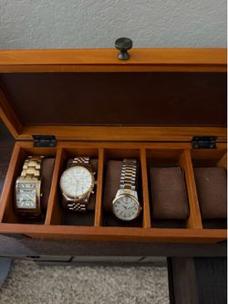 Wooden 5-Slot Watch Display Box