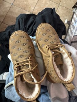 Ugg
