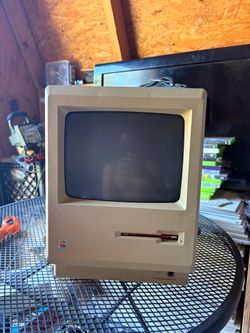 Vintage Apple Macintosh 512K Computer