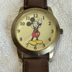 Brand New Disney Mickey Mouse Watch Men Gold Tone