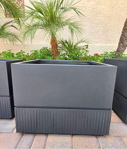 Partially Drawn Stainless Steel Planter Box 22.5" L X 16" H X 20.25" W