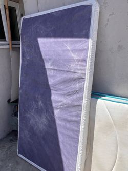 Free Twin Mattress and Box Spring