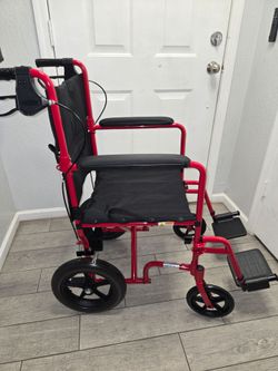 Drive Medical Lightweight Expedition Folding Transport Wheelchair Ultra Lightweight Mobility Support strong Aluminum Frame, silla de ruedas