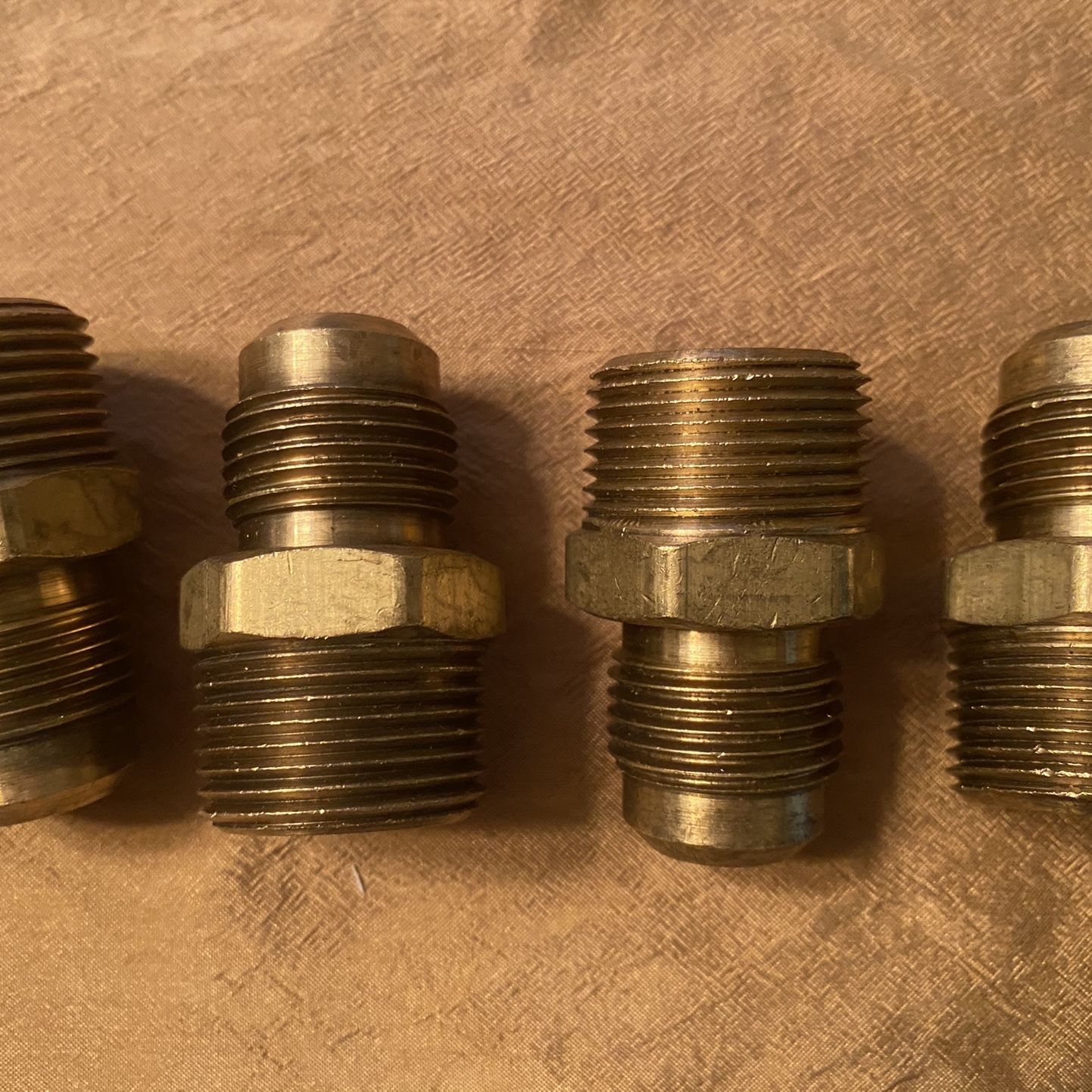 5/8” Male SAE 45 x 3/4” Male NPT Brass Straight Connector, Bundle Of 10