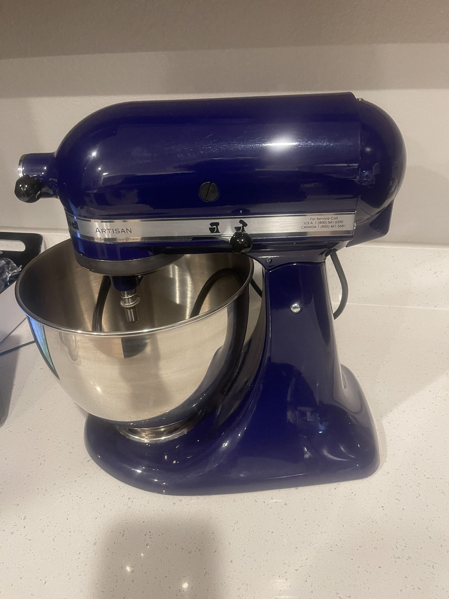 Kitchen Aid Artisan 5 Quart Mixer