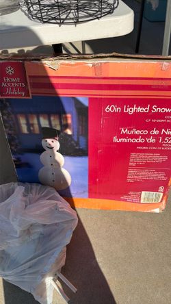60 light snowman