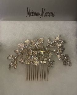 Neiman Marcus Bridal Gold Tone Metal Floral w/ Rhinestone Hair Comb
