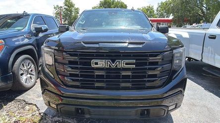 2023 GMC Sierra 1500 Crew Cab