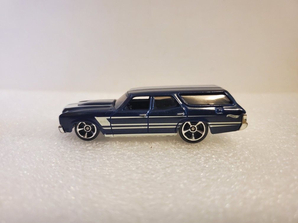 Hot Wheels ‘70 Chevelle SS Wagon Blue 111/250 HW Wagons 1/5 - LOOSE New Cond.