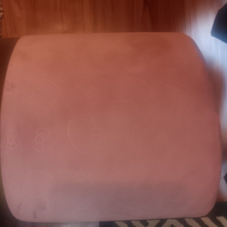 Hello Kitty Ottoman