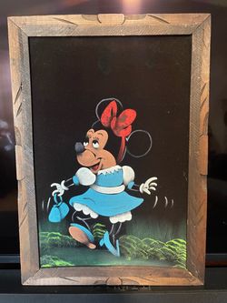 Minnie Mouse Velvet Painting