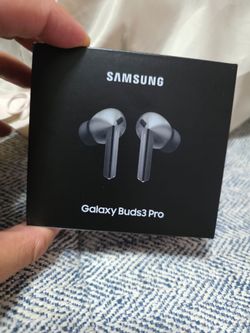 Samsung - Galaxy Buds3 Pro Wireless Earbud
