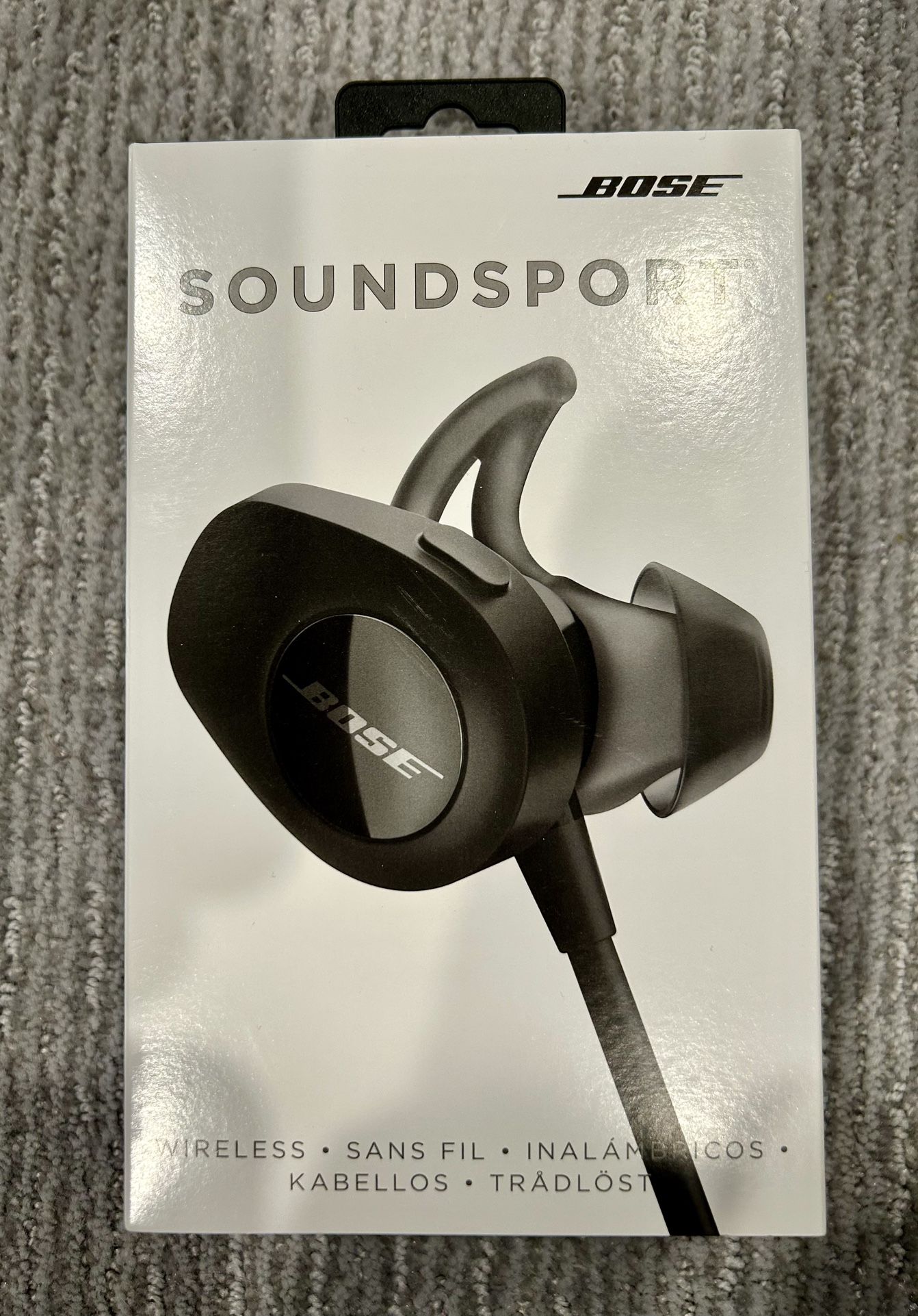 Bose SoundSport Headphone - Sweatproof Bluetooth Headphones)